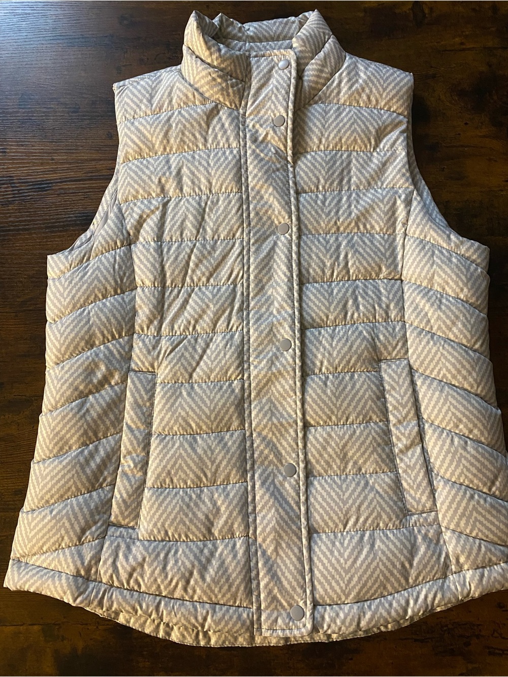GAP Quilted Chevron Puffer Vest for Women